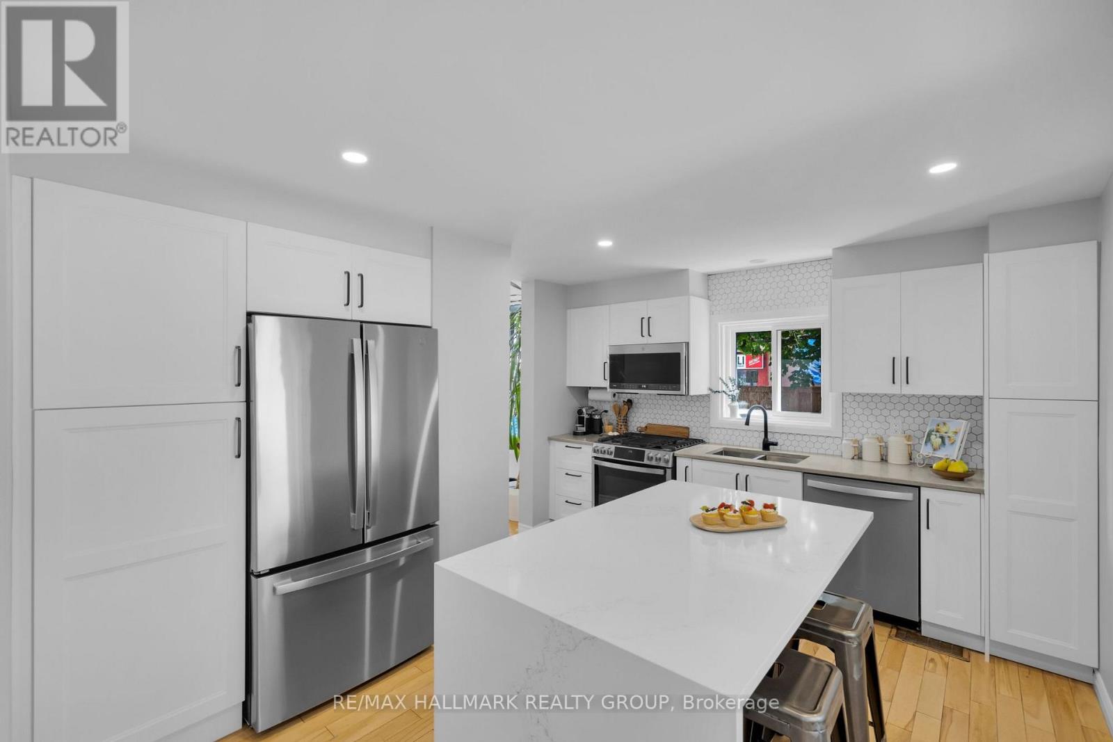 218 Carruthers Avenue, Ottawa, Ontario  K1Y 1N6 - Photo 12 - X13200884