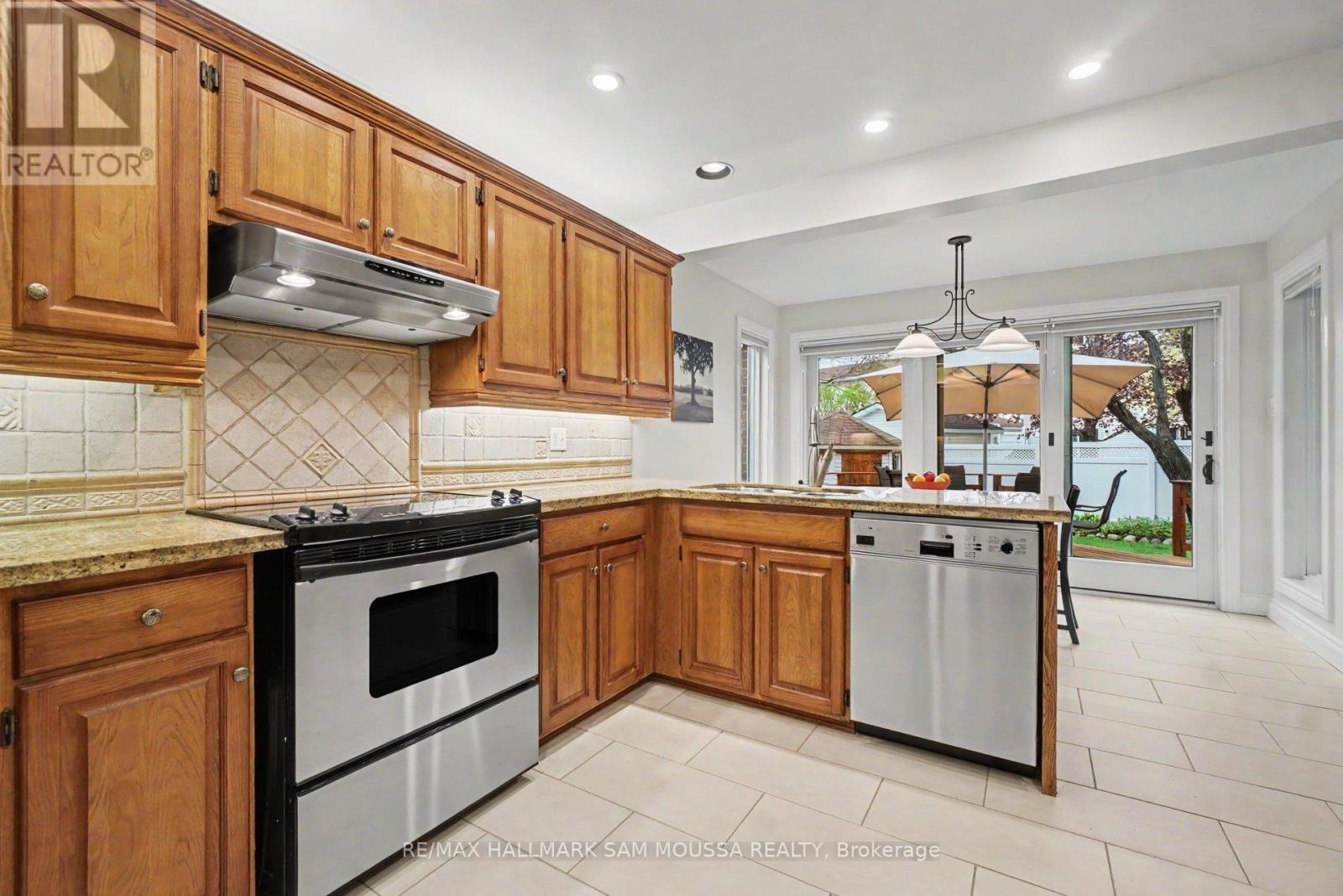 6115 Voyageur Drive, Ottawa, Ontario  K1C 2X5 - Photo 17 - X13200976
