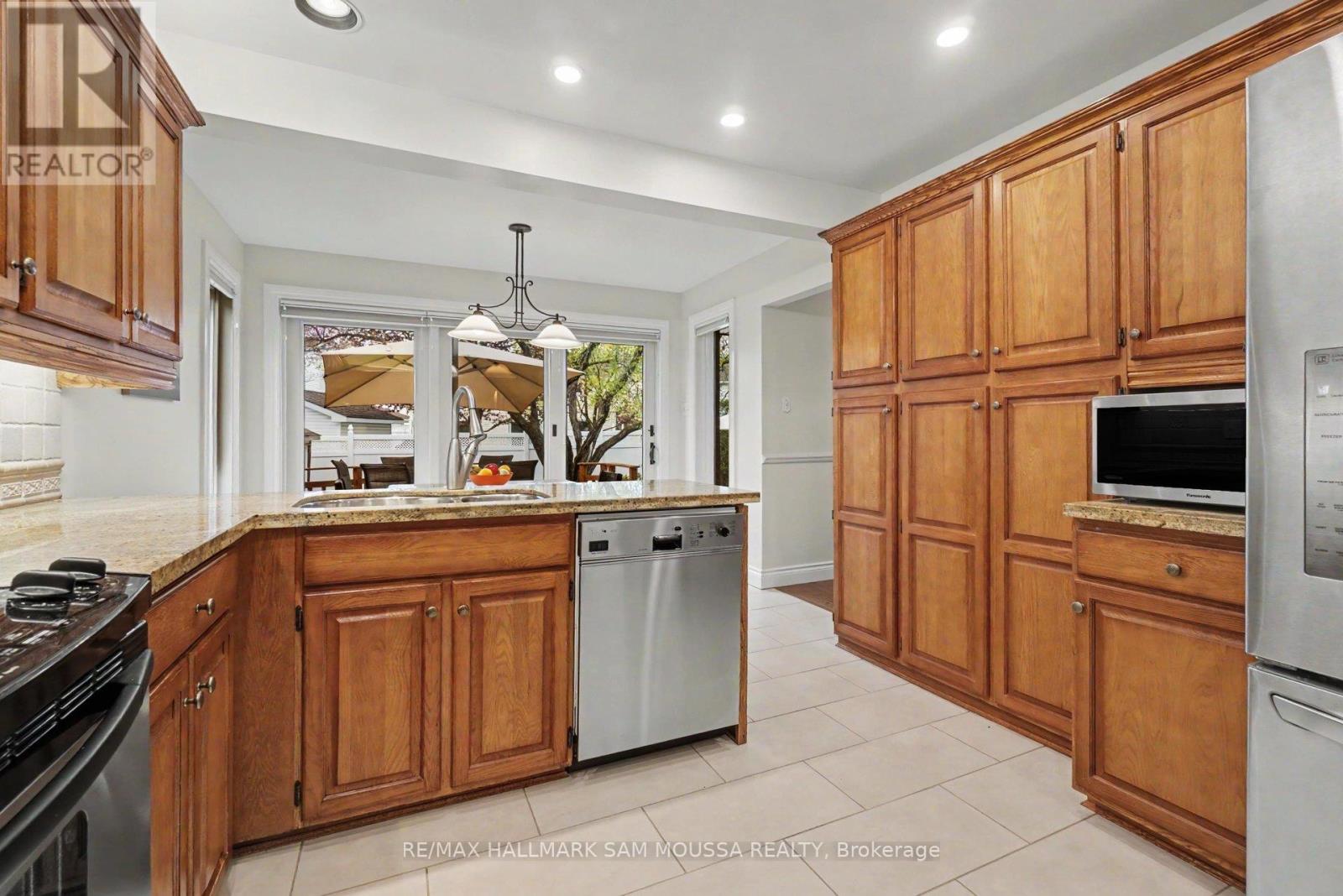 6115 Voyageur Drive, Ottawa, Ontario  K1C 2X5 - Photo 18 - X13200976