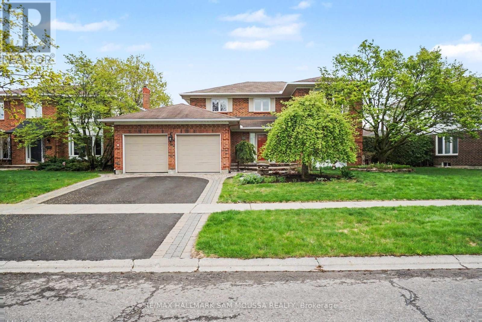 6115 Voyageur Drive, Ottawa, Ontario  K1C 2X5 - Photo 2 - X13200976
