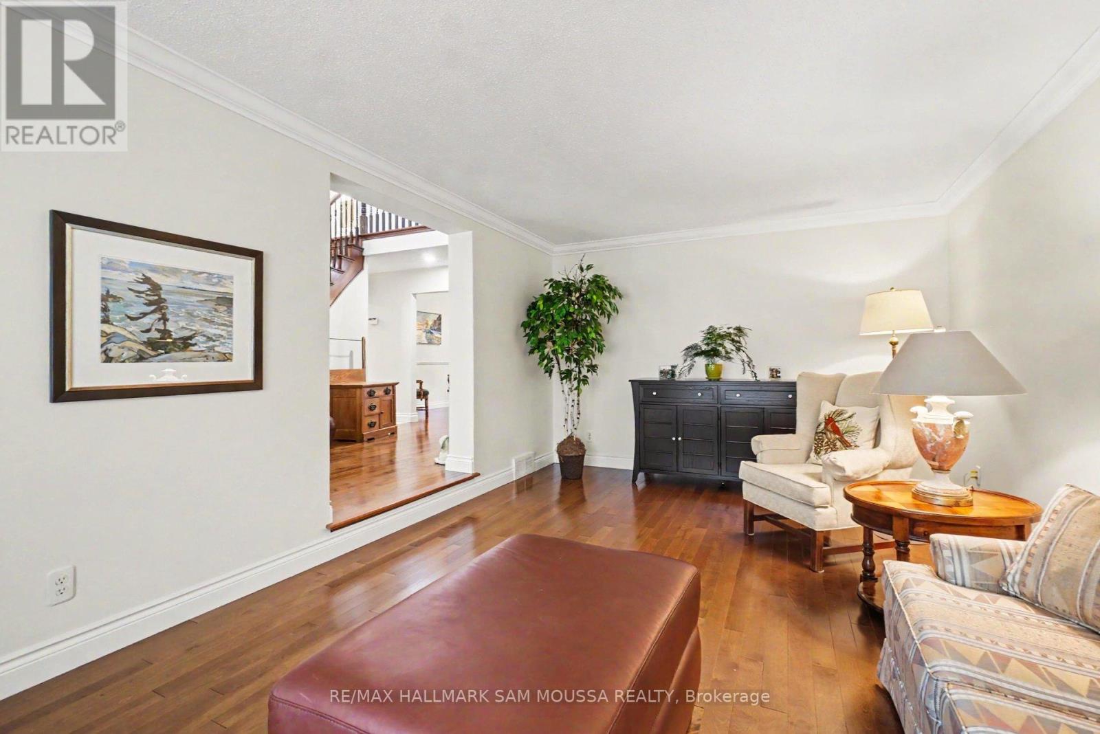 6115 Voyageur Drive, Ottawa, Ontario  K1C 2X5 - Photo 8 - X13200976