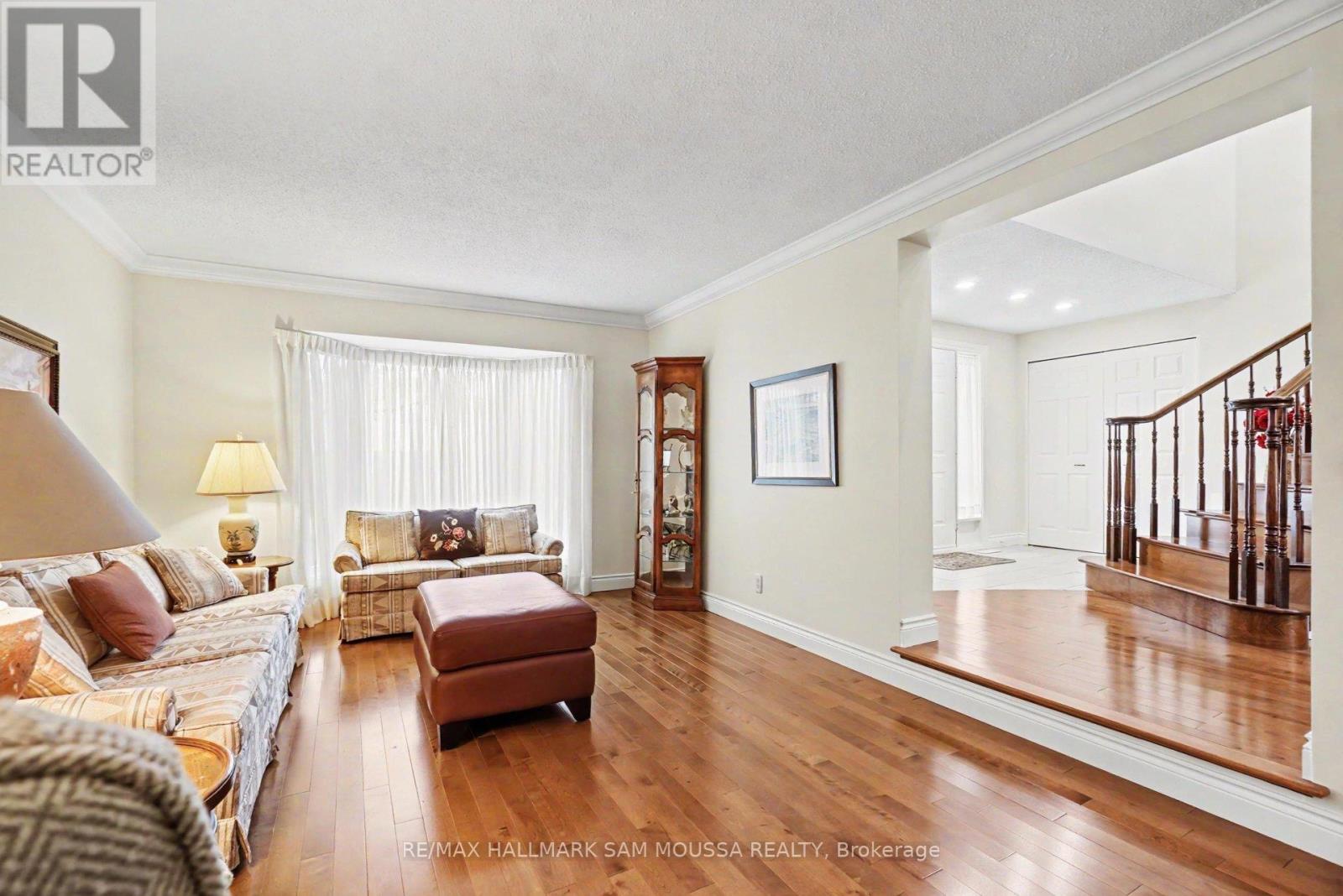 6115 Voyageur Drive, Ottawa, Ontario  K1C 2X5 - Photo 9 - X13200976