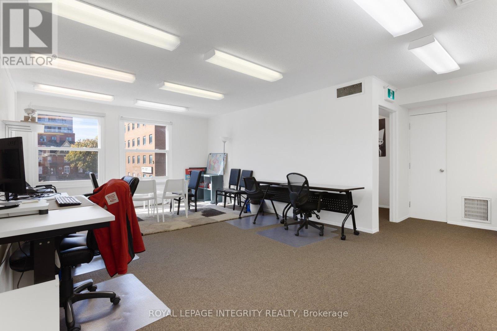 307 Gilmour Street, Ottawa, Ontario  K2P 0P7 - Photo 8 - X13201164