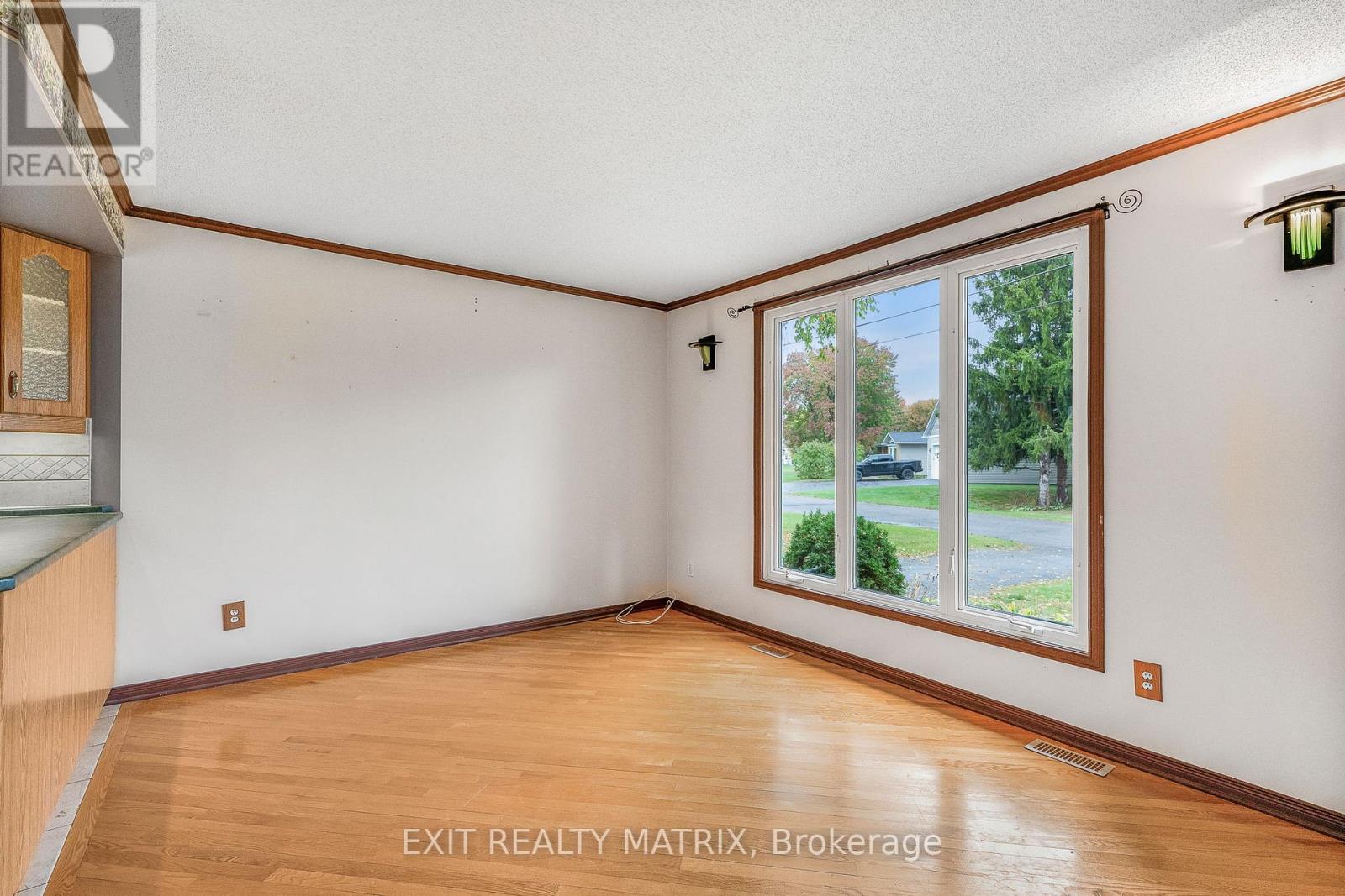 29 Louise Crescent, Russell, Ontario  K0A 1W0 - Photo 3 - X13168824
