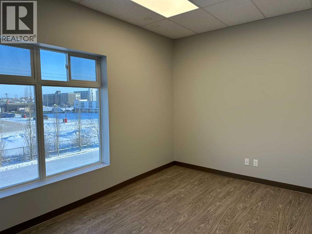 205 C, 10055 120 Avenue, Grande Prairie, Alberta  T8V 8H8 - Photo 11 - A2189432