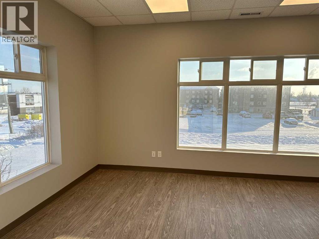 205 C, 10055 120 Avenue, Grande Prairie, Alberta  T8V 8H8 - Photo 19 - A2189432