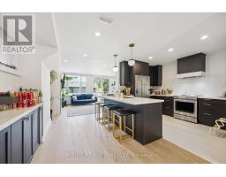 814 COXWELL AVENUE, Toronto, Ontario