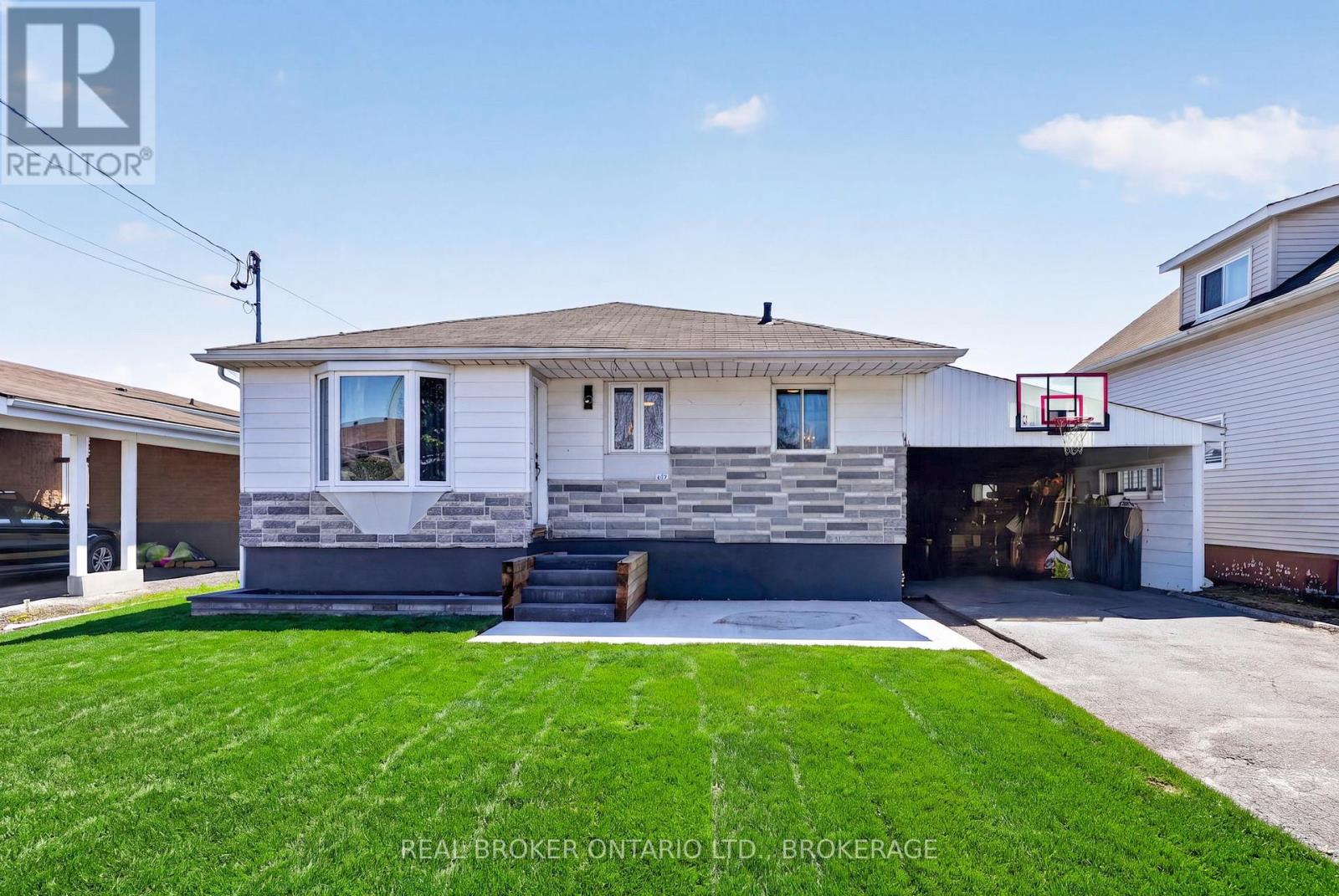 615 Twelfth Street E, Cornwall, Ontario K6H 3B3 - Photo 1 - X13049856