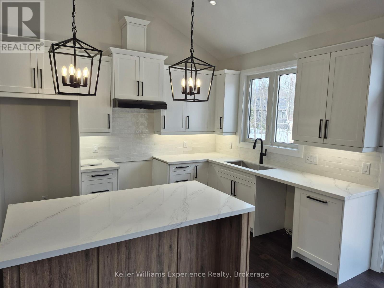 62 Rue Vanier, Tiny, Ontario  L9M 0J2 - Photo 5 - S12975610