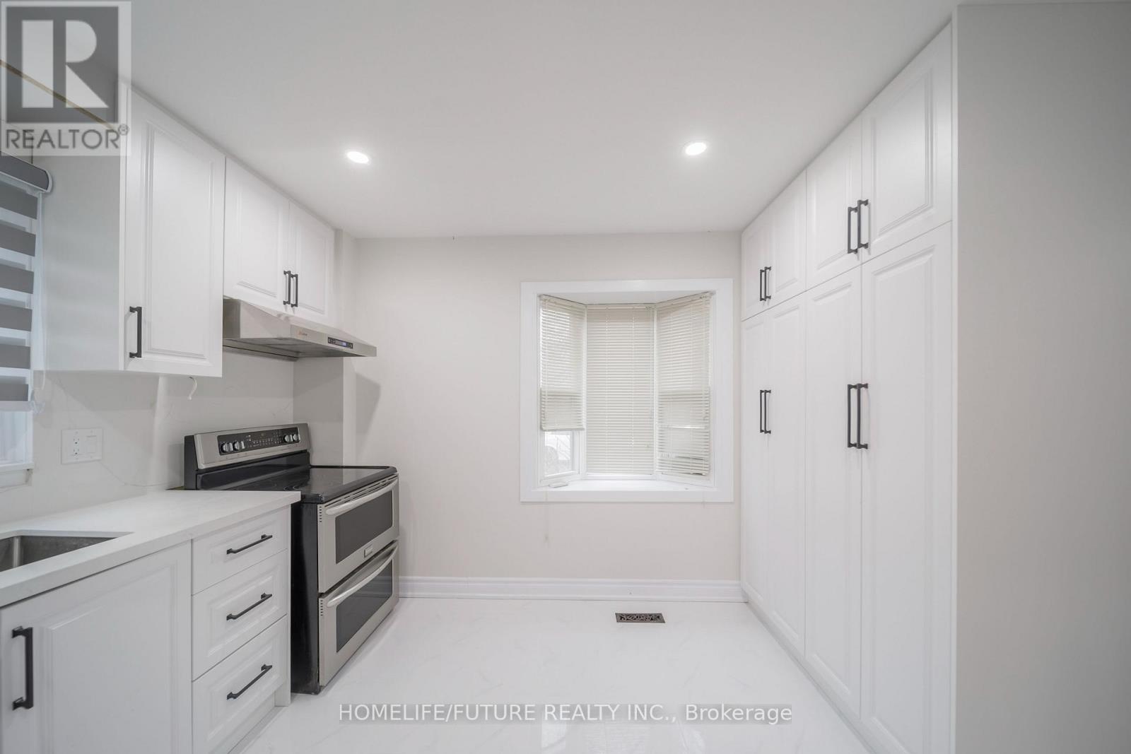 8 Coltman Crescent, Toronto, Ontario  M1B 2A2 - Photo 7 - E13200692