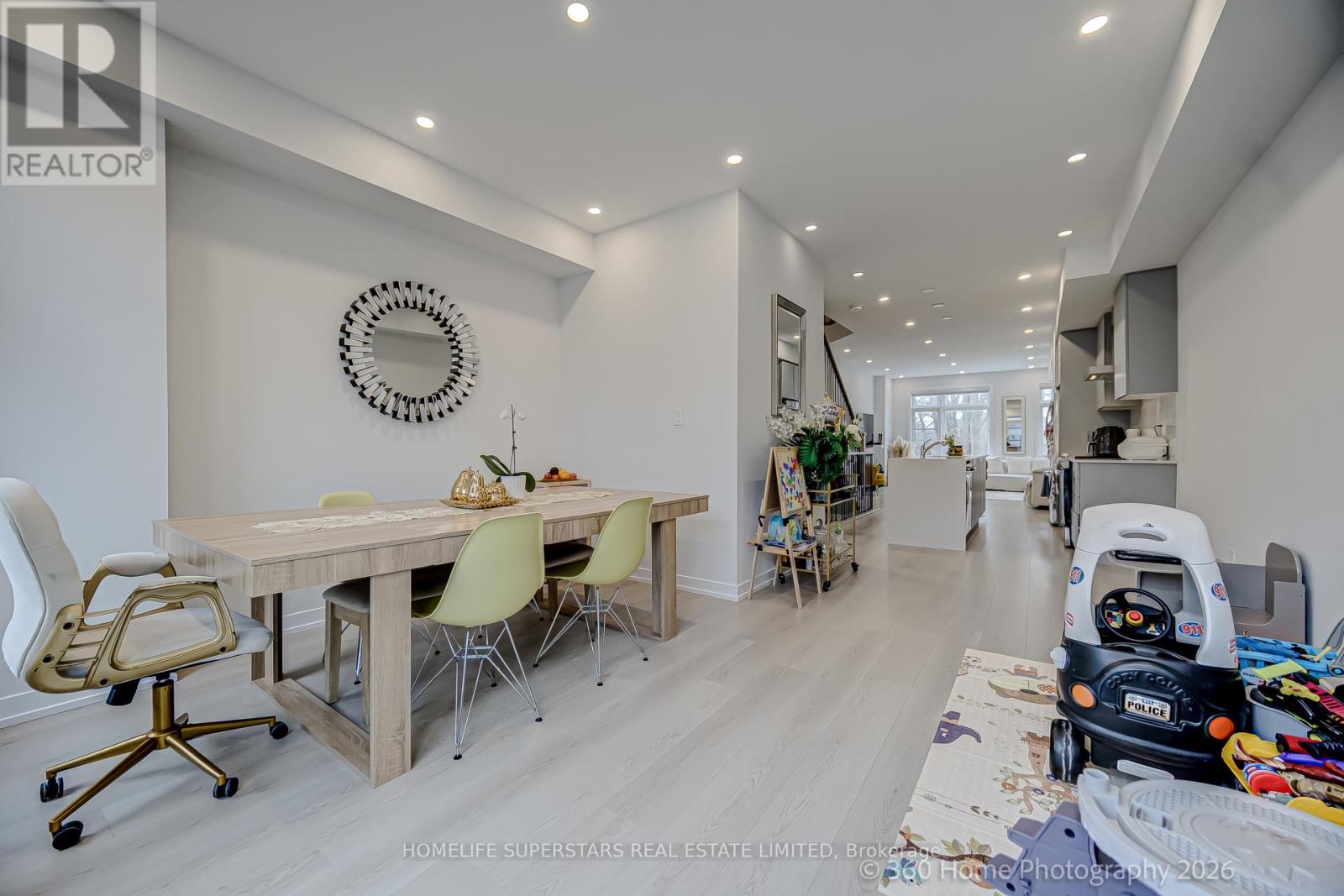 40 Akil Thomas Gardens, Toronto, Ontario  M1P 0G3 - Photo 14 - E13200898