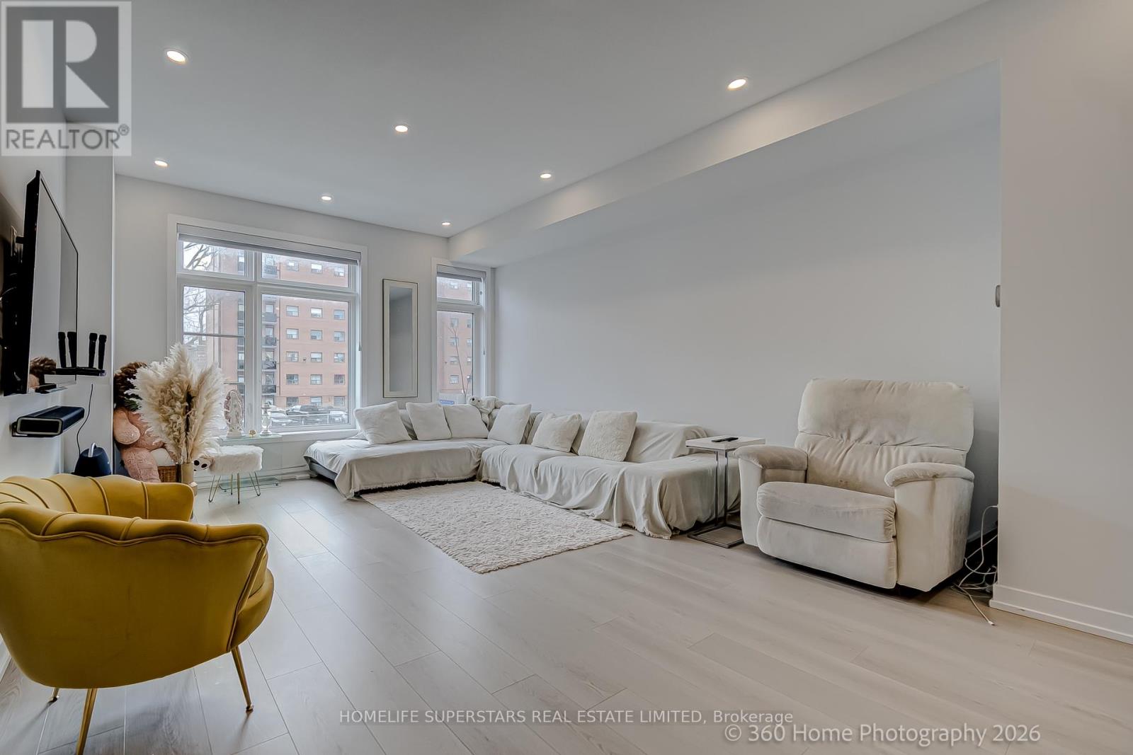 40 Akil Thomas Gardens, Toronto, Ontario  M1P 0G3 - Photo 24 - E13200898