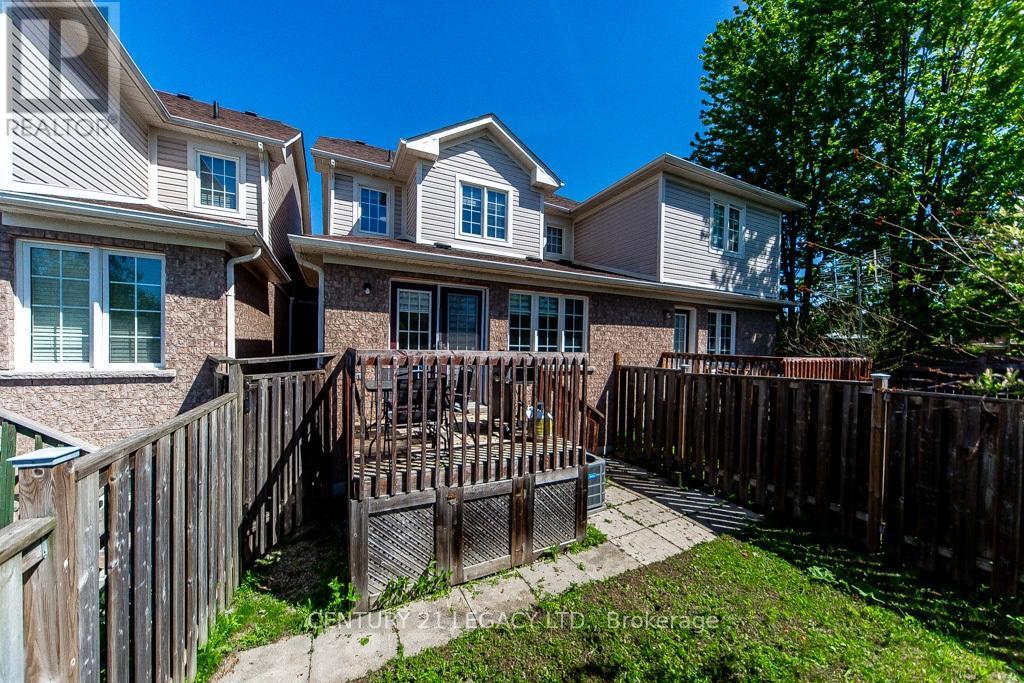 44 Tincomb Crescent, Whitby, Ontario  L1R 2Y6 - Photo 38 - E13201252