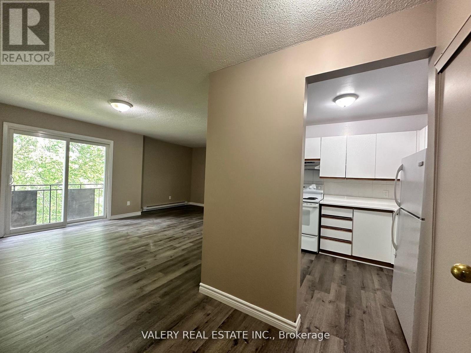 9 - 9 Lowdnes Avenue, Georgina, Ontario  L4P 3T1 - Photo 6 - N13201260