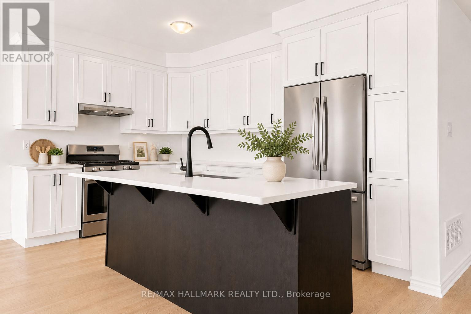 43 Foxley Heights, Barrie, Ontario  L9J 1A6 - Photo 15 - S13201116