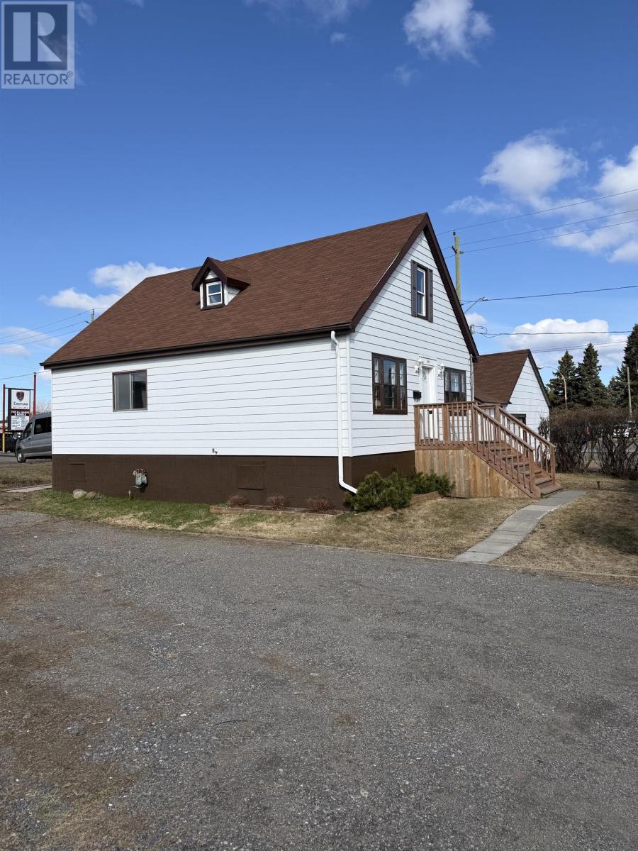 369 Cumberland ST N, Thunder Bay, Ontario