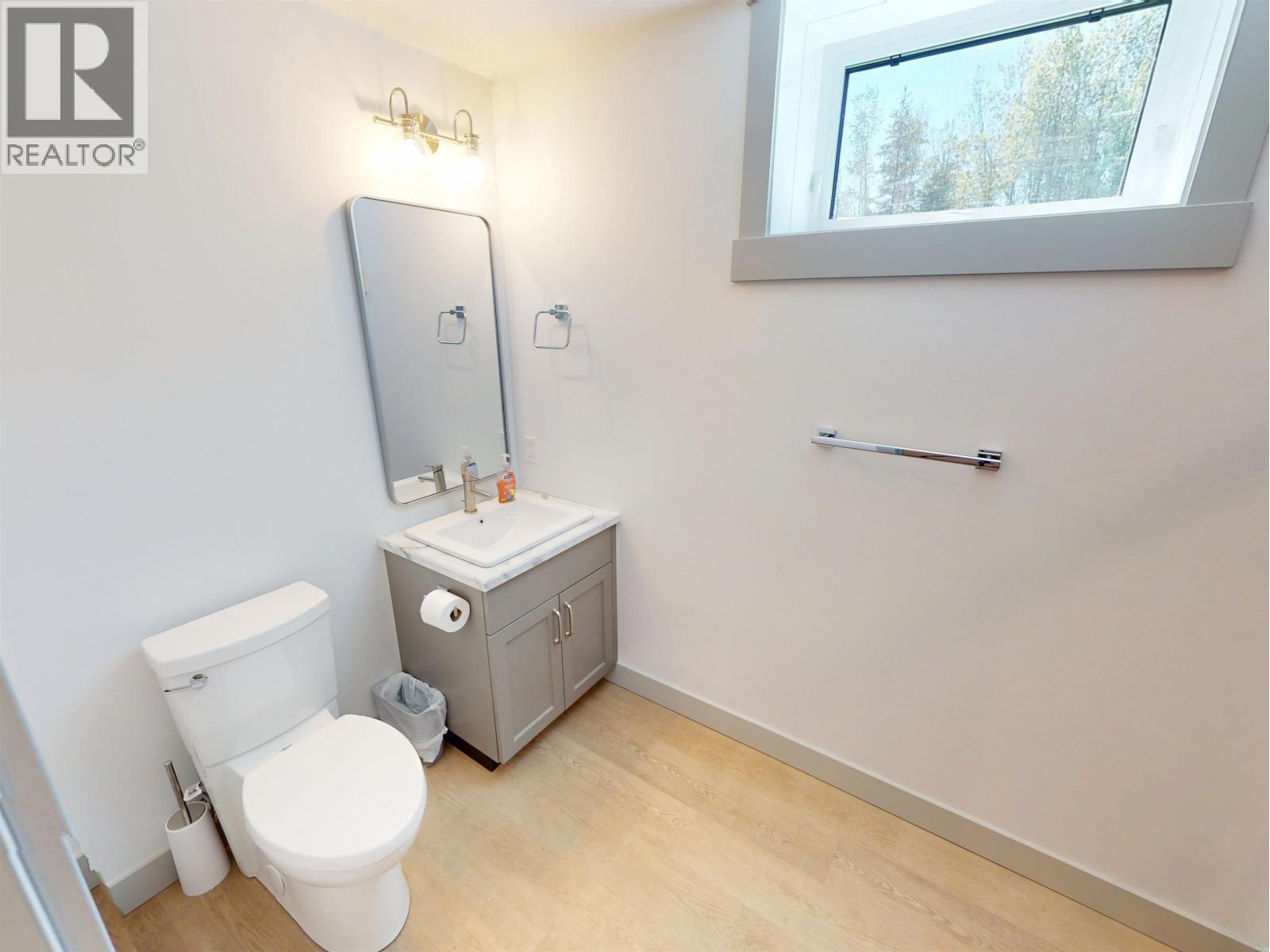 2530 Ford Road, Smithers, British Columbia  V0J 2N4 - Photo 18 - R3128584