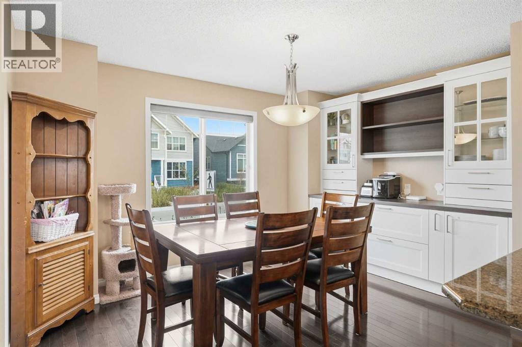383 Fireside Place, Cochrane, Alberta  T4C 0R5 - Photo 5 - A2310998