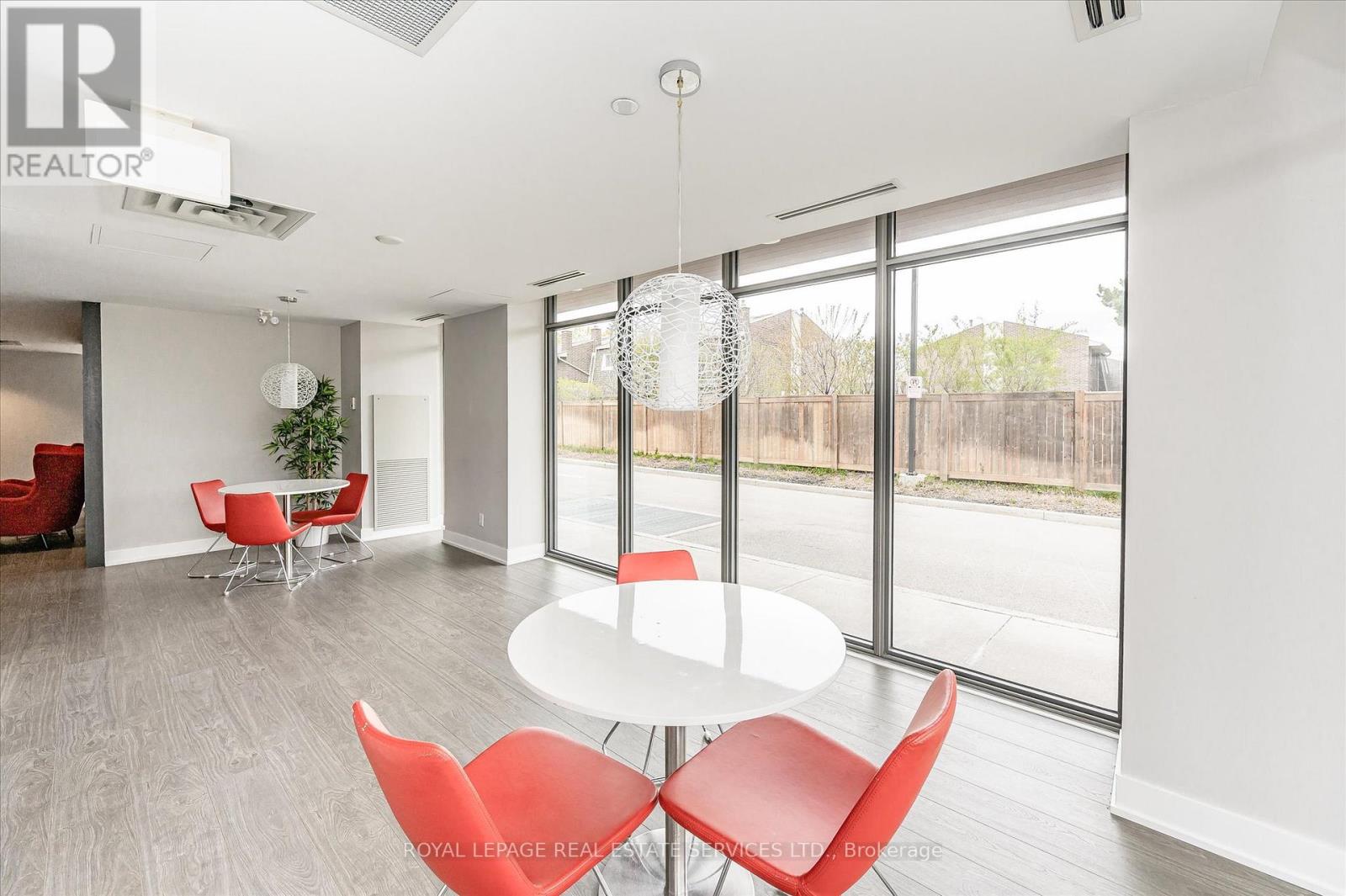 111 - 1284 Guelph Line, Burlington, Ontario  L7P 0T9 - Photo 8 - W13200958