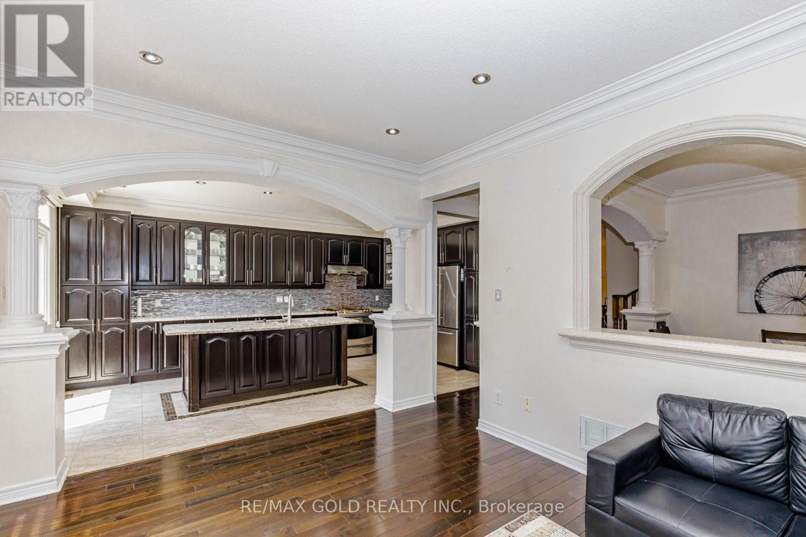548 Fernforest Drive, Brampton, Ontario  L6R 0V8 - Photo 30 - W13201224