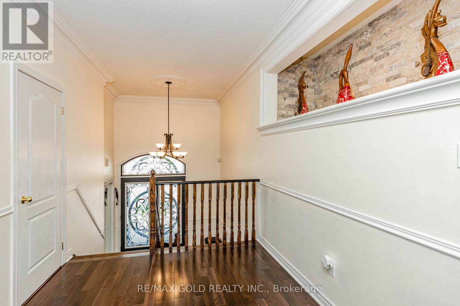 548 Fernforest Drive, Brampton, Ontario  L6R 0V8 - Photo 5 - W13201224