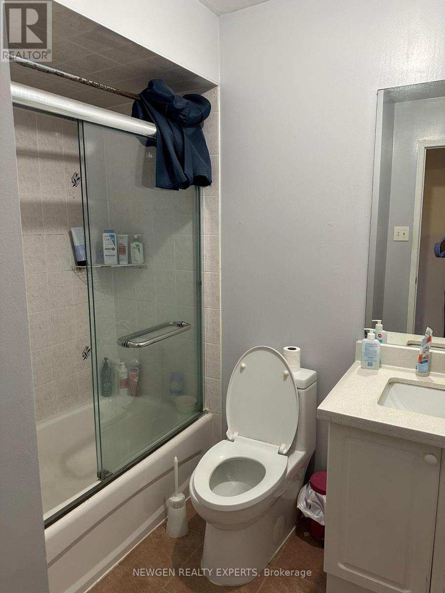 107 Rollingwood Drive, Brampton, Ontario  L6Y 5P9 - Photo 15 - W13201322