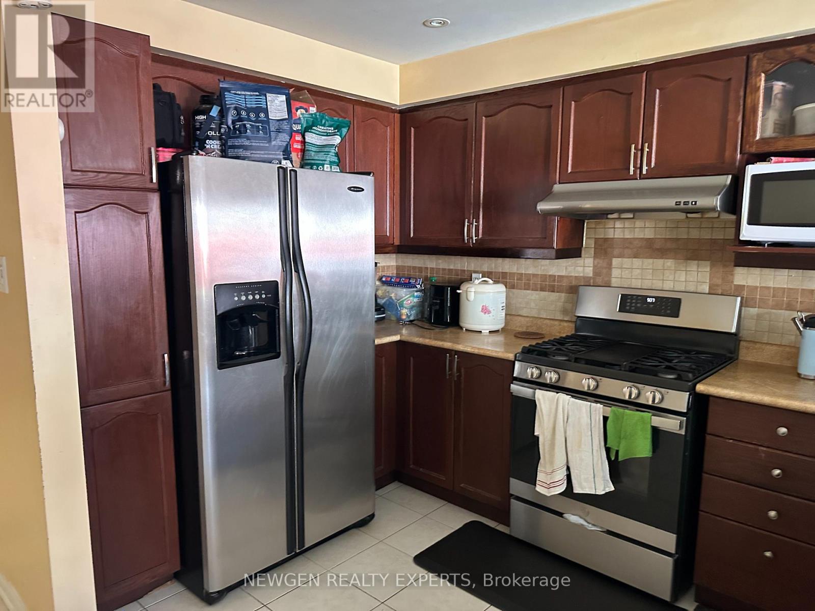 107 Rollingwood Drive, Brampton, Ontario  L6Y 5P9 - Photo 6 - W13201322