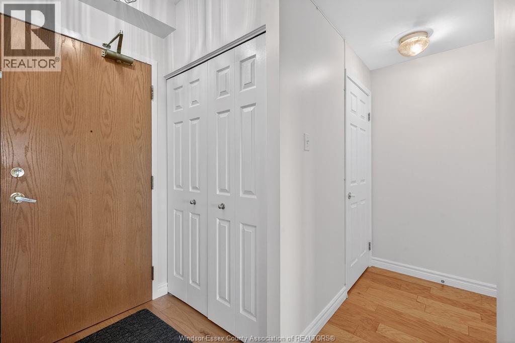 3915 Southwinds Dr Unit# 703, Windsor, Ontario  N9G 2S8 - Photo 3 - 26012290