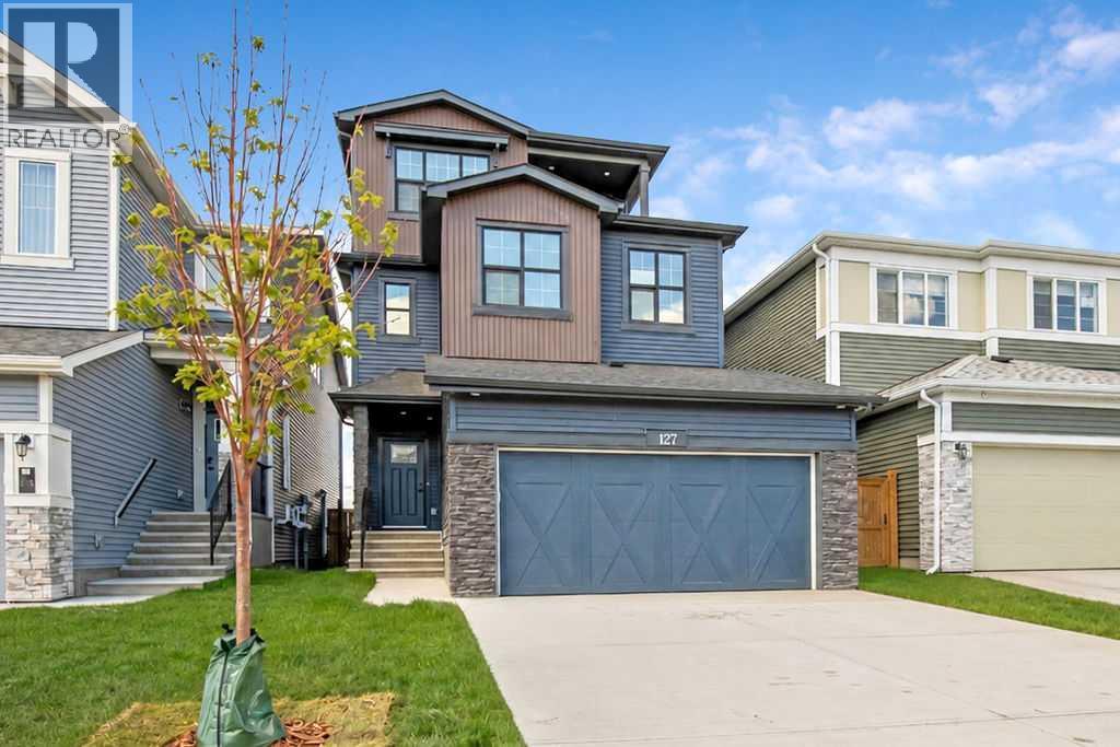 127 Creekstone Park SW, Calgary, Alberta
