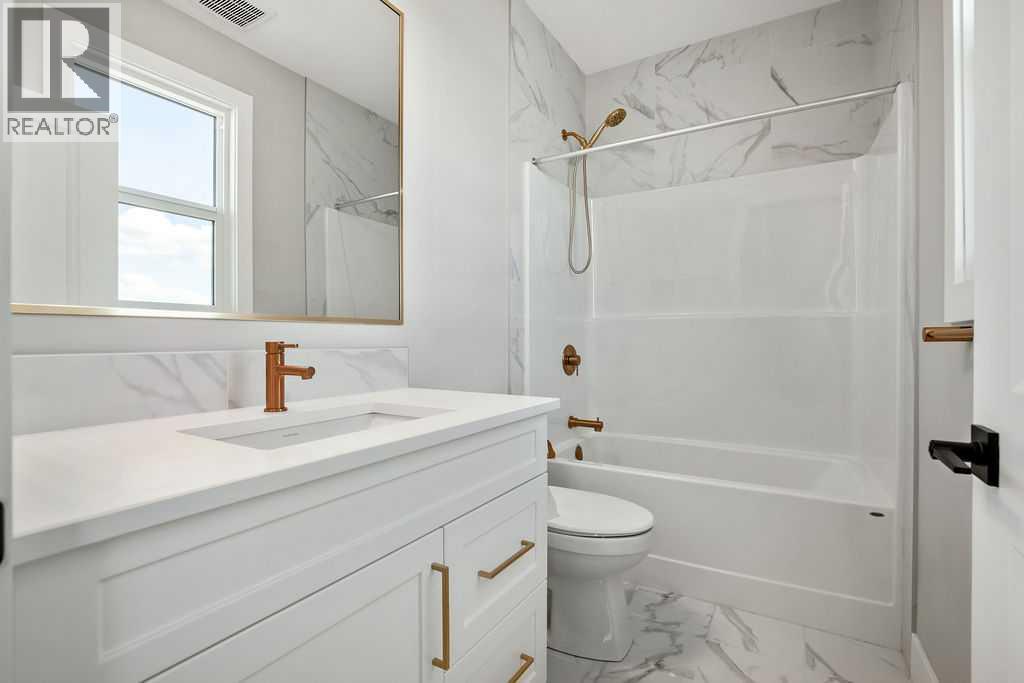 127 Creekstone Park SW, Calgary, Alberta  T2X 5E9 - Photo 18 - A2314784