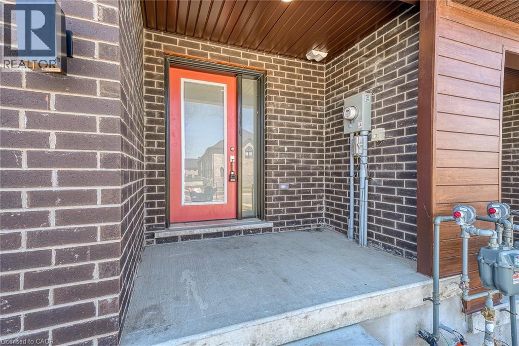 95 Queensbrook Crescent, Cambridge, Ontario  N1S 0E4 - Photo 2 - 40834196