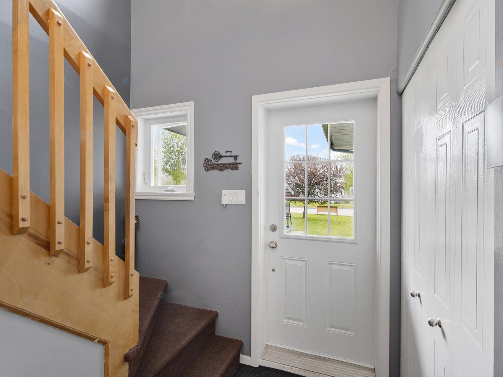 82 Rue Routhier Magog Quebec Canada J1X5N8 3