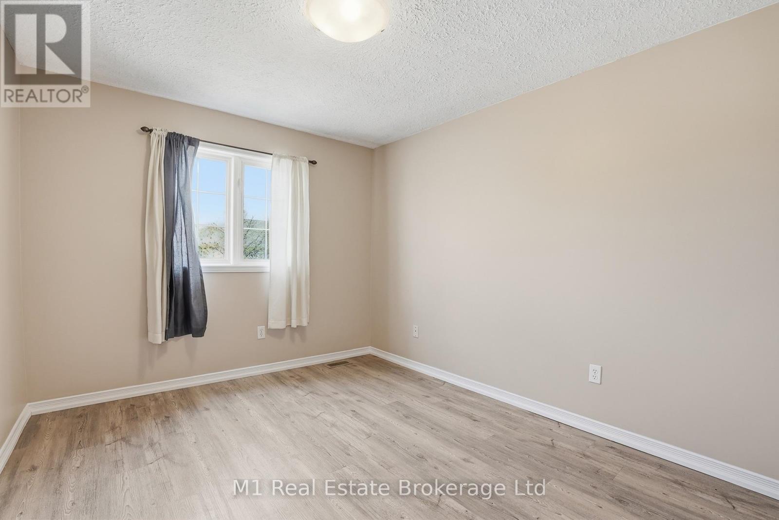 8 Ralston Drive, Guelph, Ontario N1E 0C3 - Photo 20 - X13202974