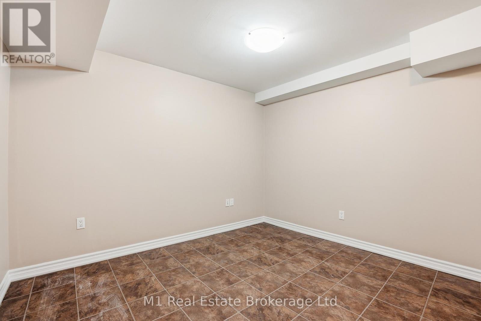 8 Ralston Drive, Guelph, Ontario N1E 0C3 - Photo 27 - X13202974