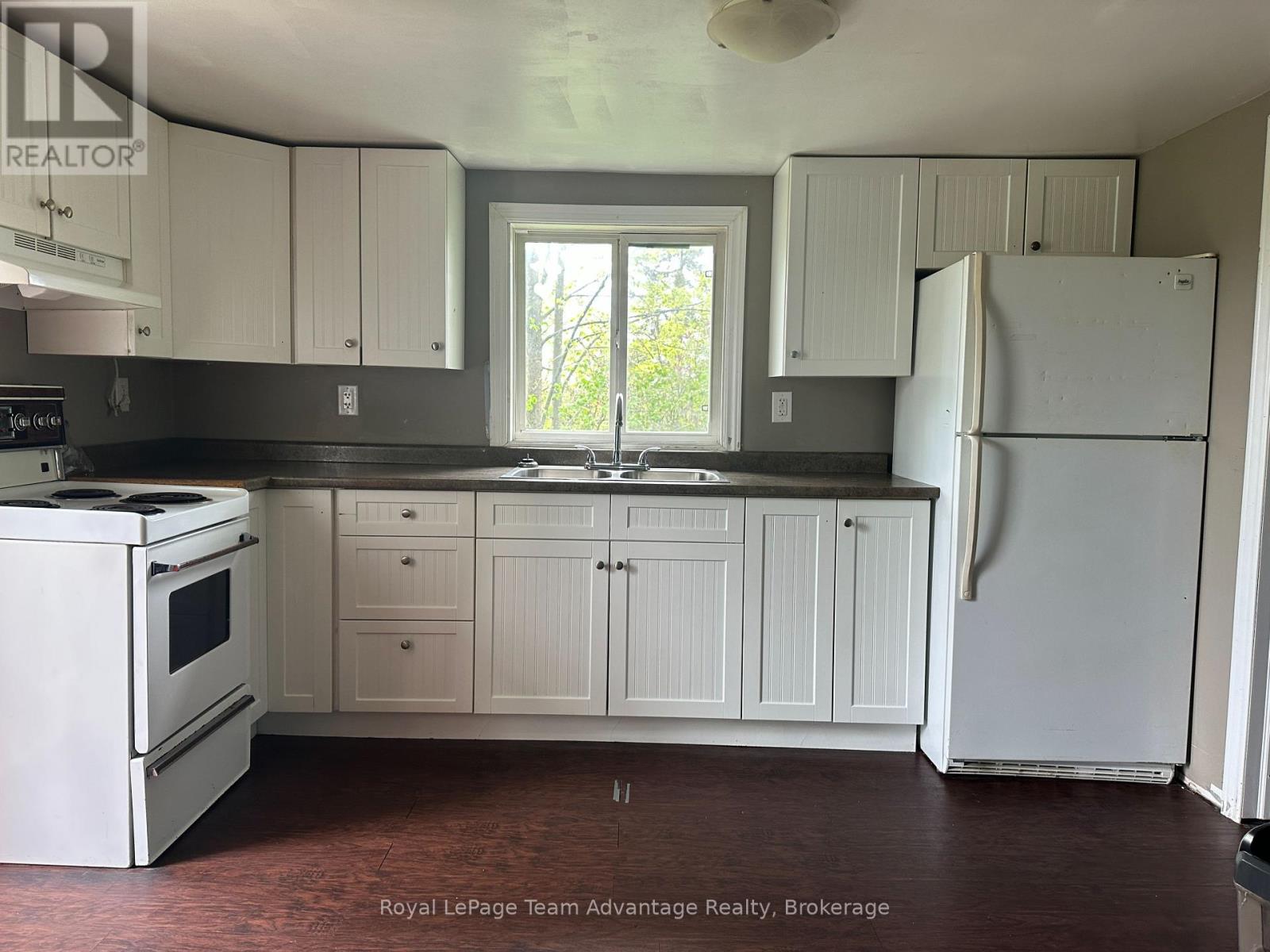 41 Emily Street, Parry Sound, Ontario  P2A 2P5 - Photo 12 - X13203122