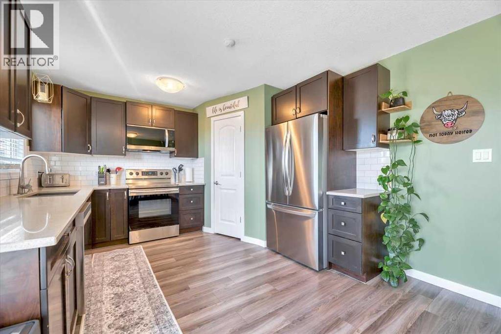 334 Lausen Place, Carseland, Alberta  T0J 0M0 - Photo 11 - A2309862