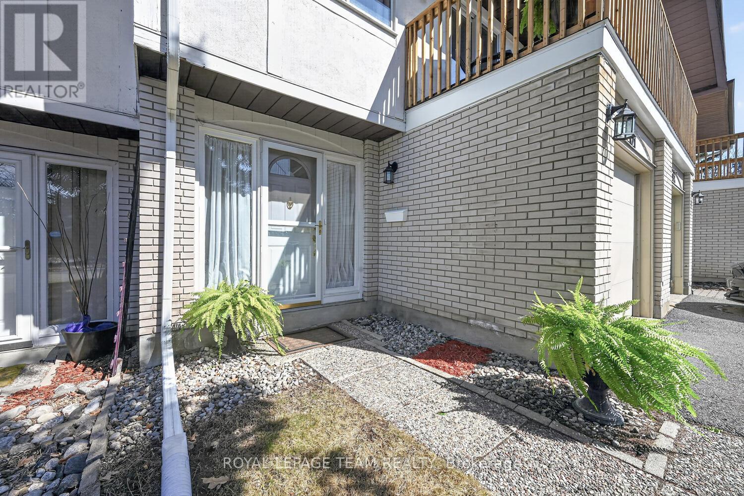 2521 Flannery Drive, Ottawa, Ontario K1V 9R5 - Photo 3 - X13201514