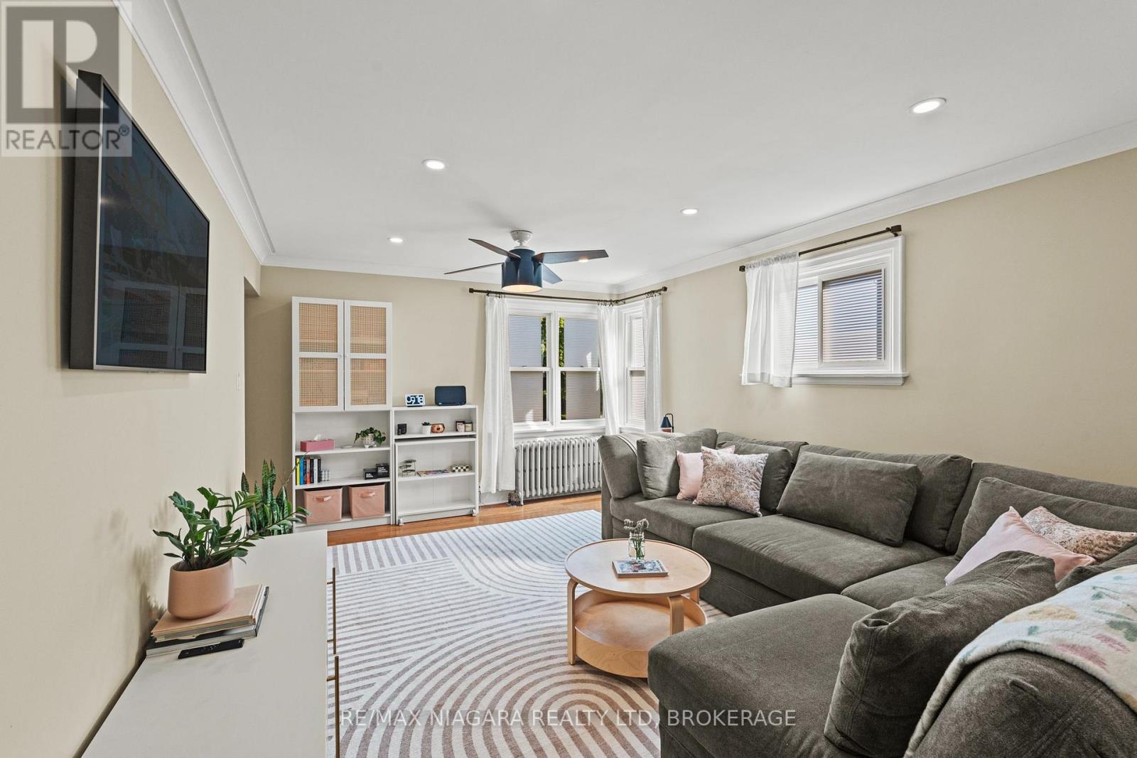 19 Bridge Street, St. Catharines, Ontario  L2S 2V7 - Photo 16 - X13202786