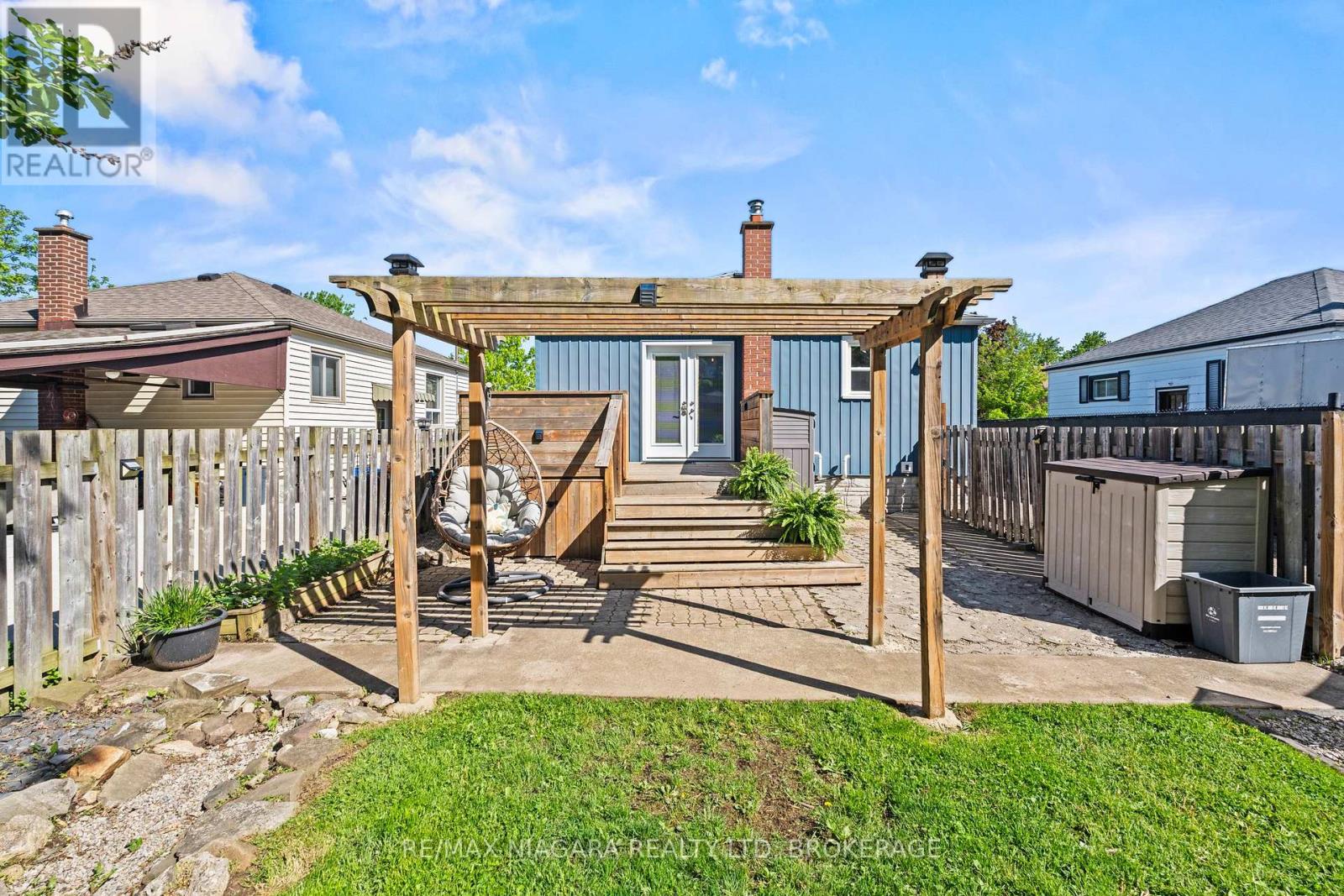 19 Bridge Street, St. Catharines, Ontario  L2S 2V7 - Photo 5 - X13202786