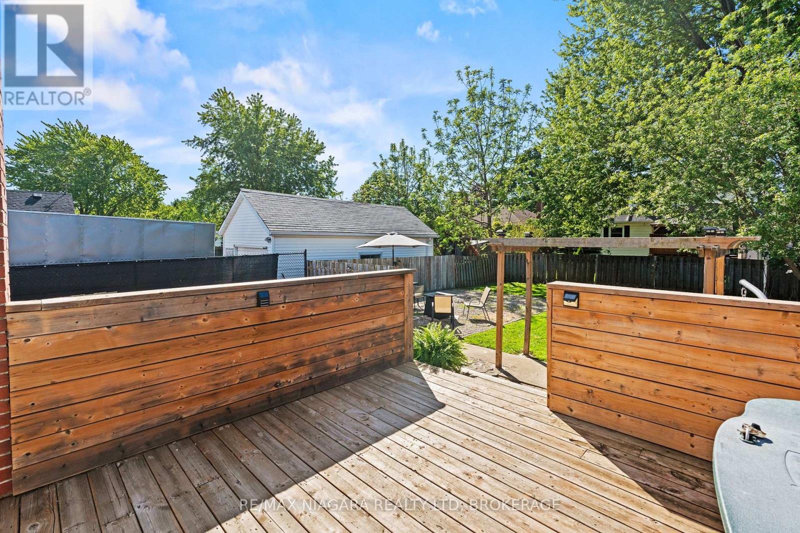 19 Bridge Street, St. Catharines, Ontario  L2S 2V7 - Photo 6 - X13202786