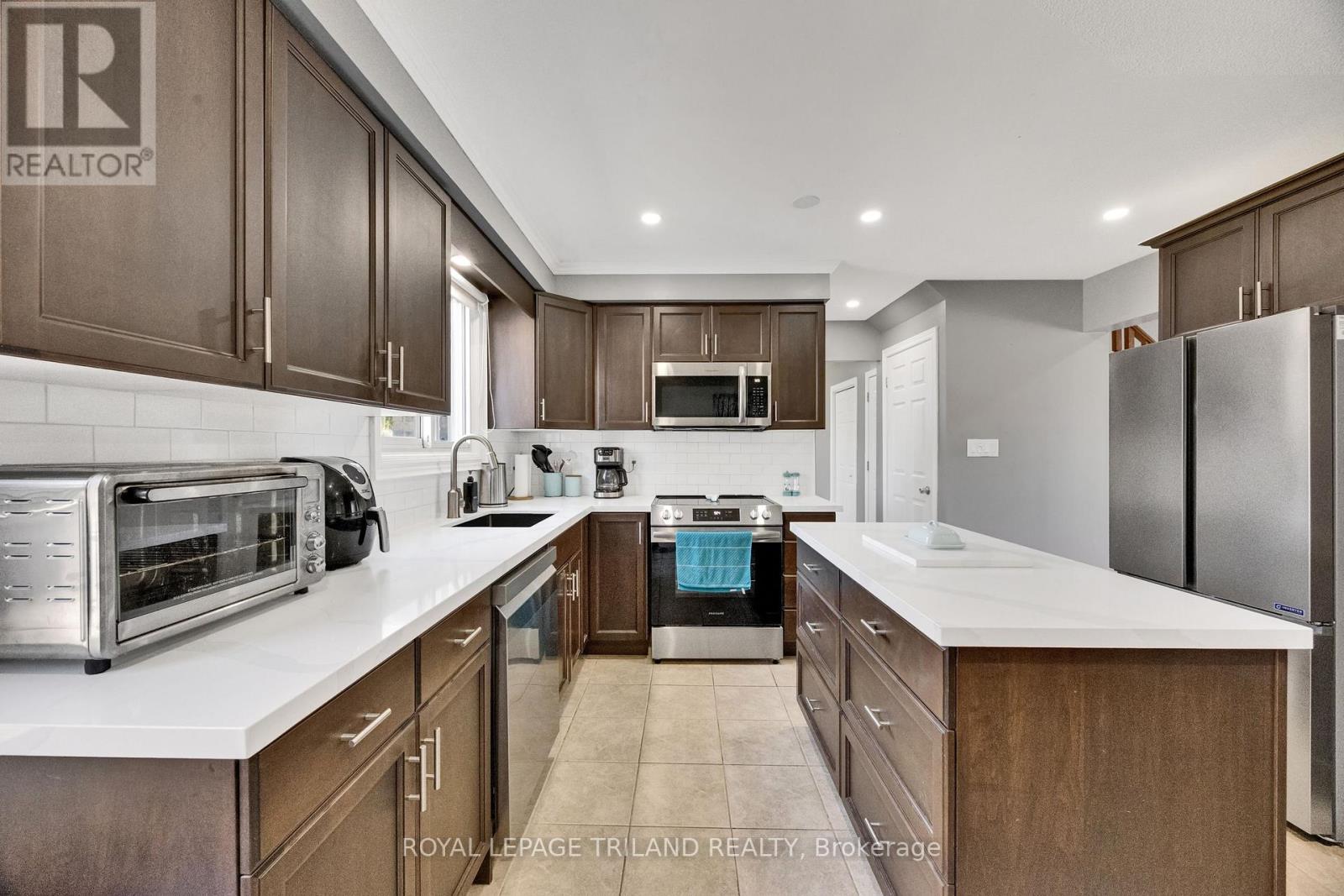 59 Vanier Place, St. Thomas, Ontario  N5R 5S4 - Photo 8 - X13098062