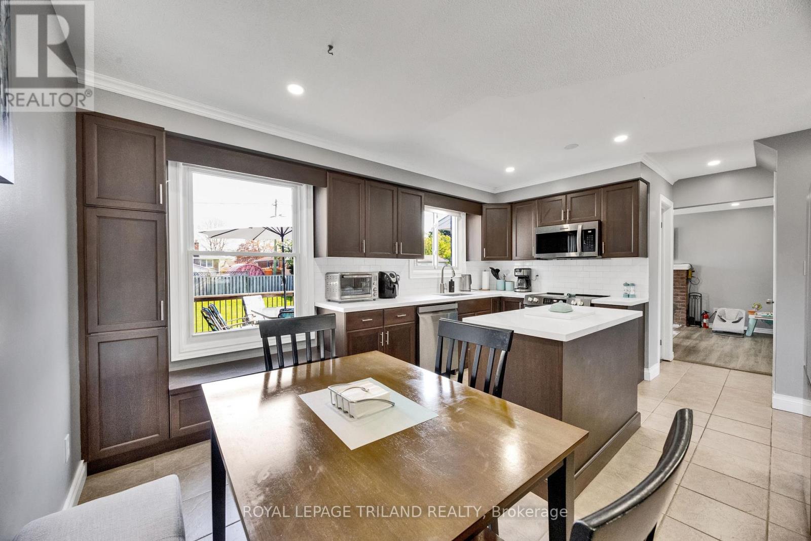 59 Vanier Place, St. Thomas, Ontario  N5R 5S4 - Photo 7 - X13098062