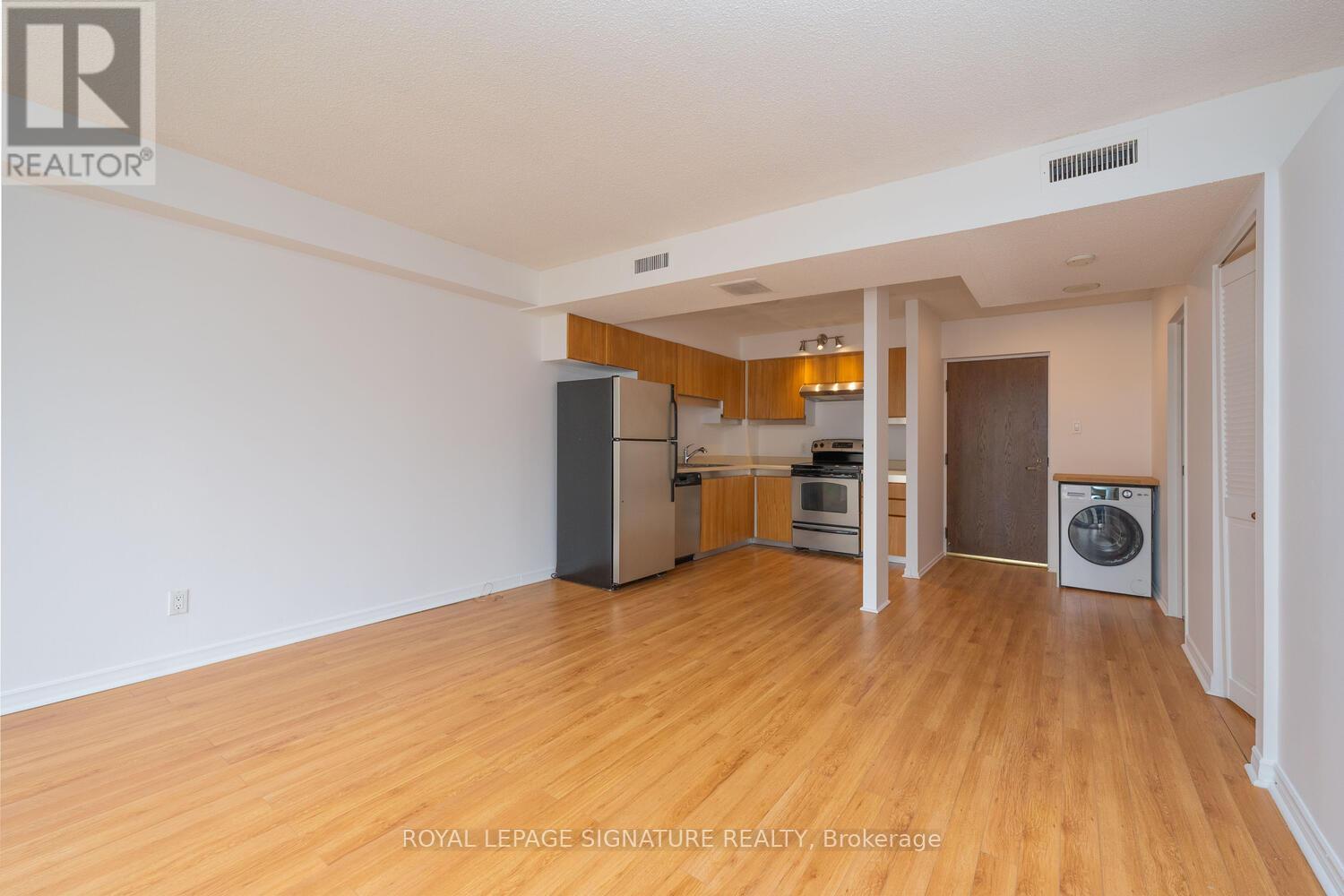 2109 - 65 Harbour Square, Toronto, Ontario  M5J 2L4 - Photo 14 - C13201440