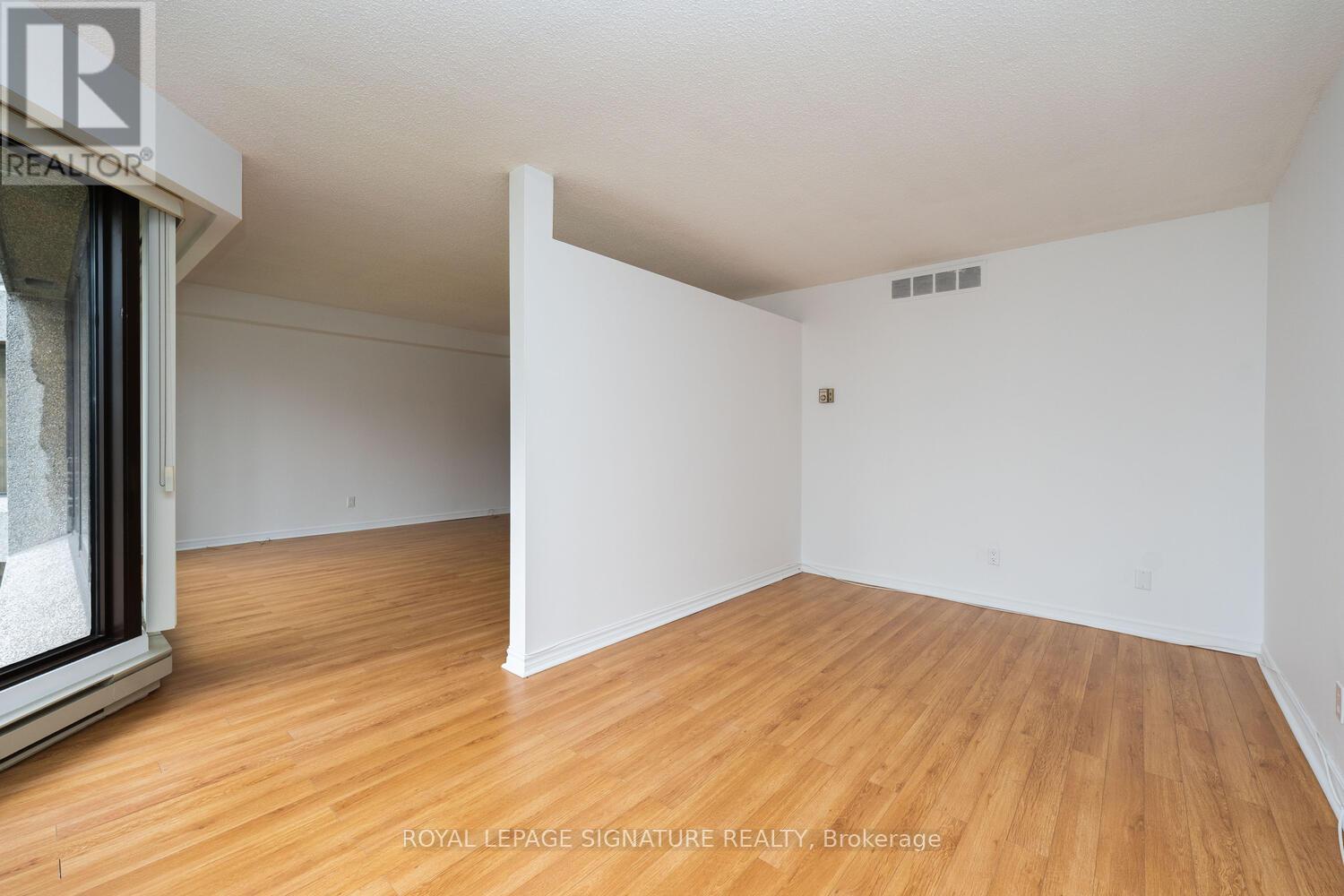 2109 - 65 Harbour Square, Toronto, Ontario  M5J 2L4 - Photo 17 - C13201440