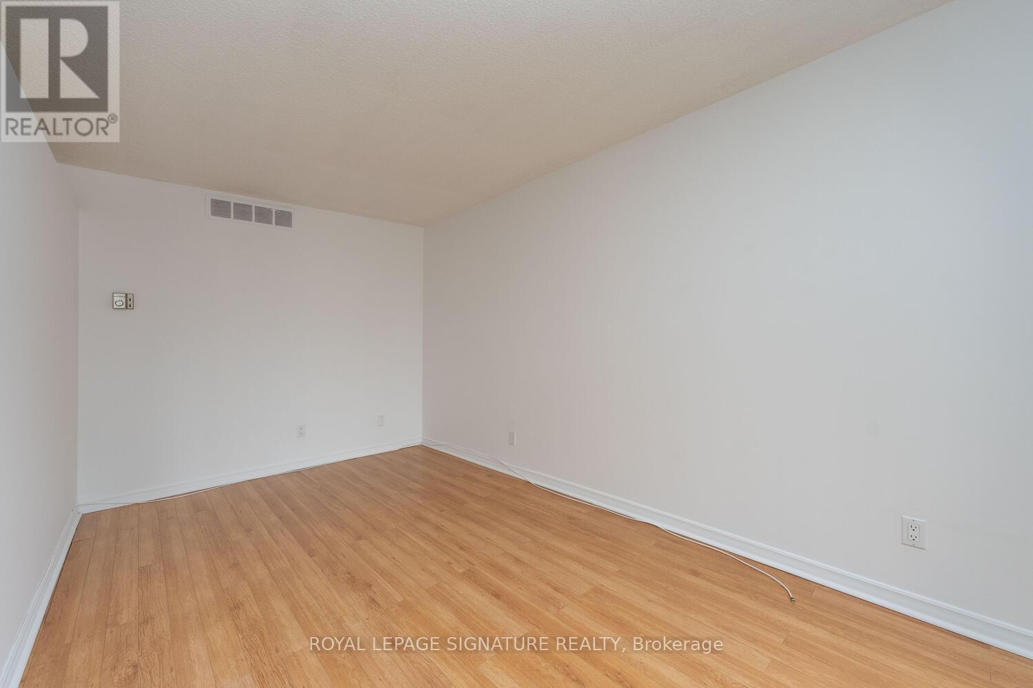 2109 - 65 Harbour Square, Toronto, Ontario  M5J 2L4 - Photo 18 - C13201440