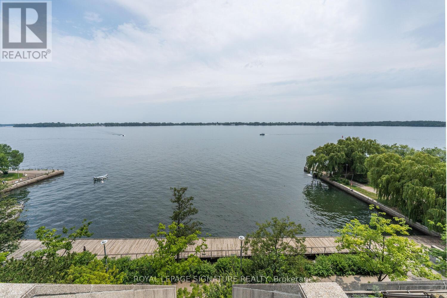 2109 - 65 Harbour Square, Toronto, Ontario  M5J 2L4 - Photo 25 - C13201440