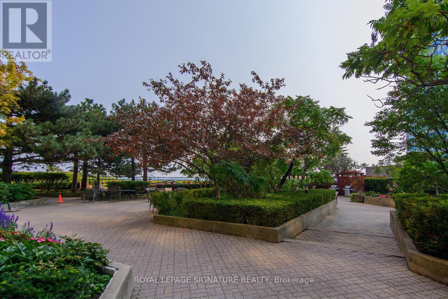 2109 - 65 Harbour Square, Toronto, Ontario  M5J 2L4 - Photo 26 - C13201440