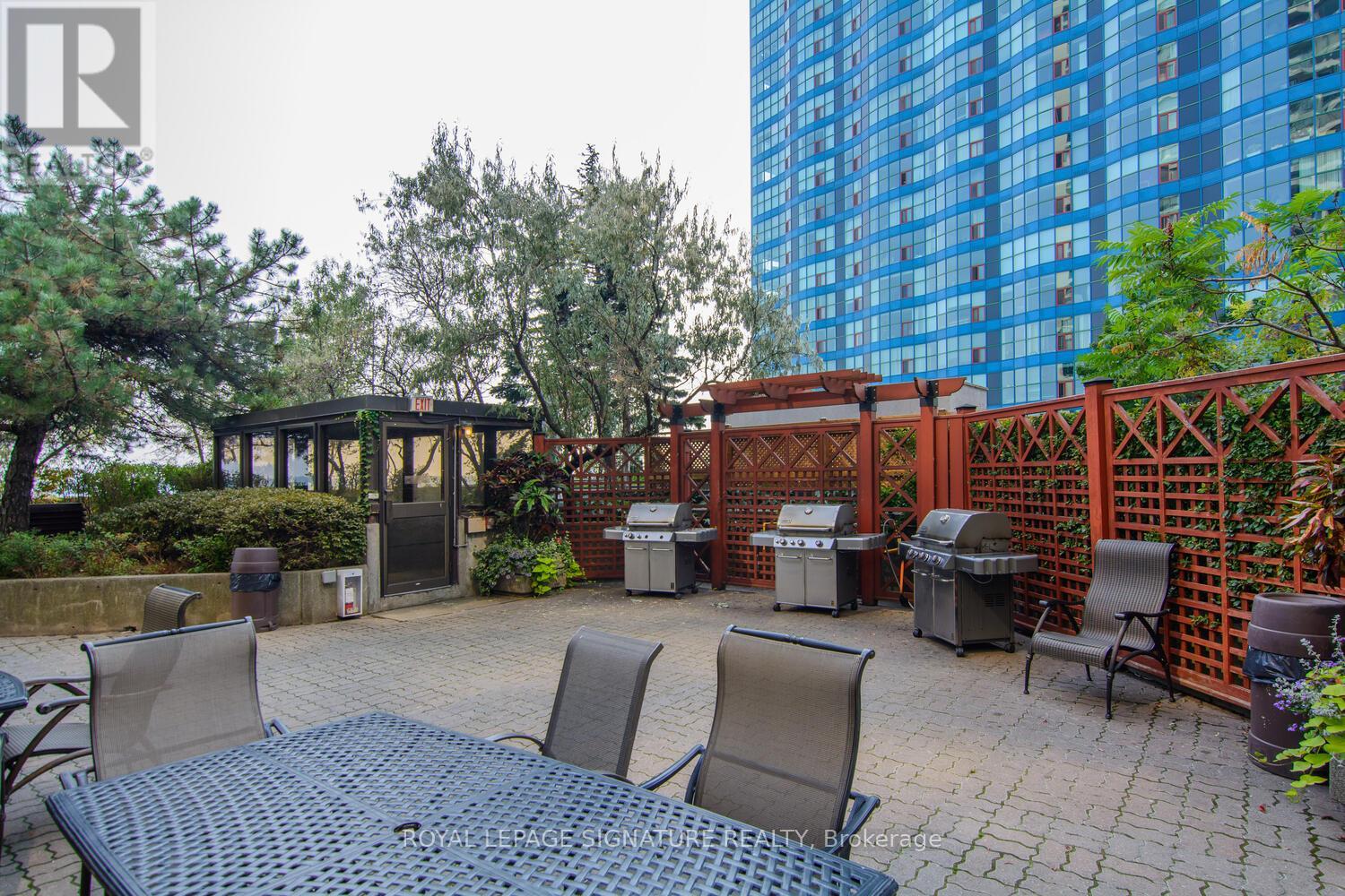 2109 - 65 Harbour Square, Toronto, Ontario  M5J 2L4 - Photo 27 - C13201440
