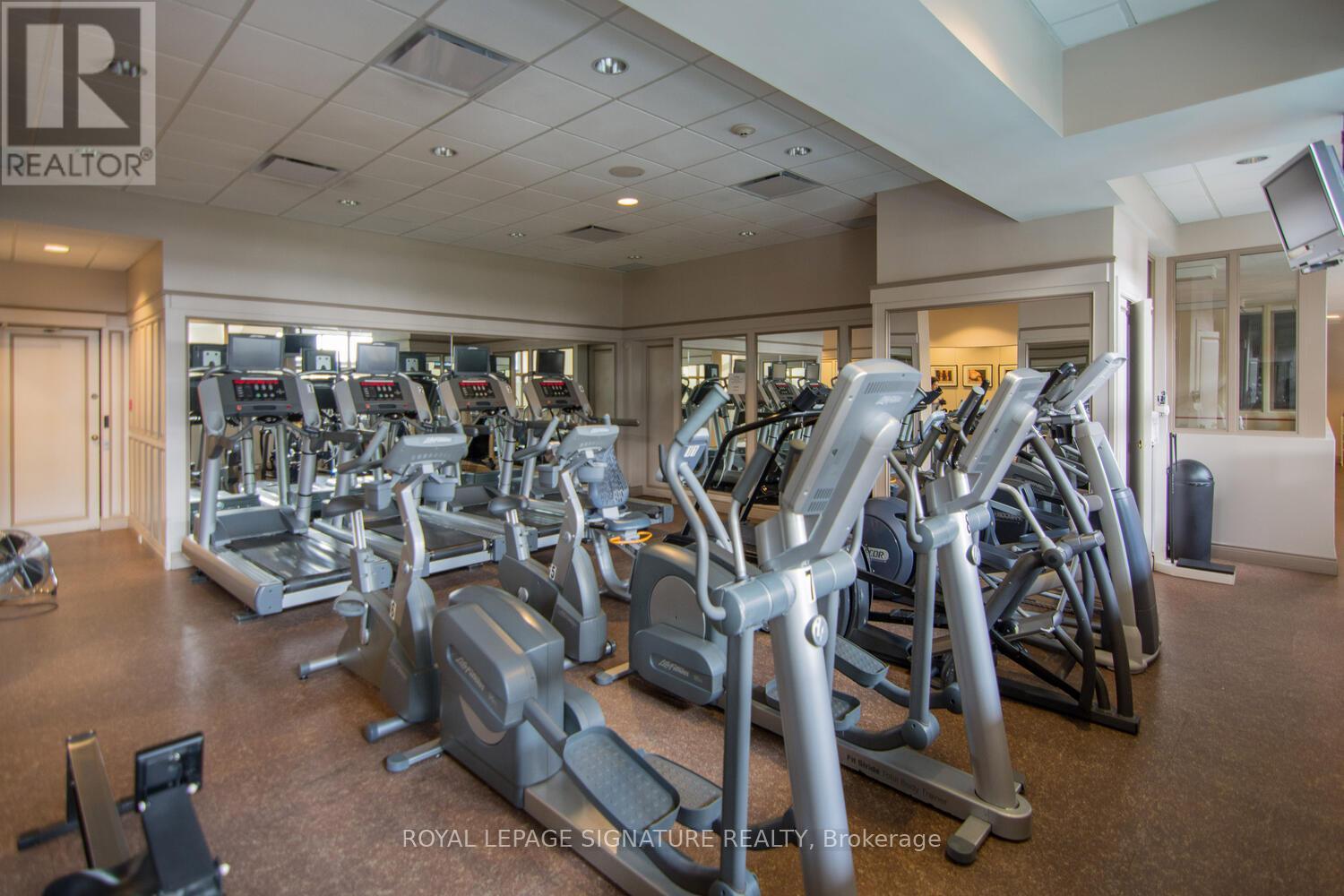 2109 - 65 Harbour Square, Toronto, Ontario  M5J 2L4 - Photo 31 - C13201440