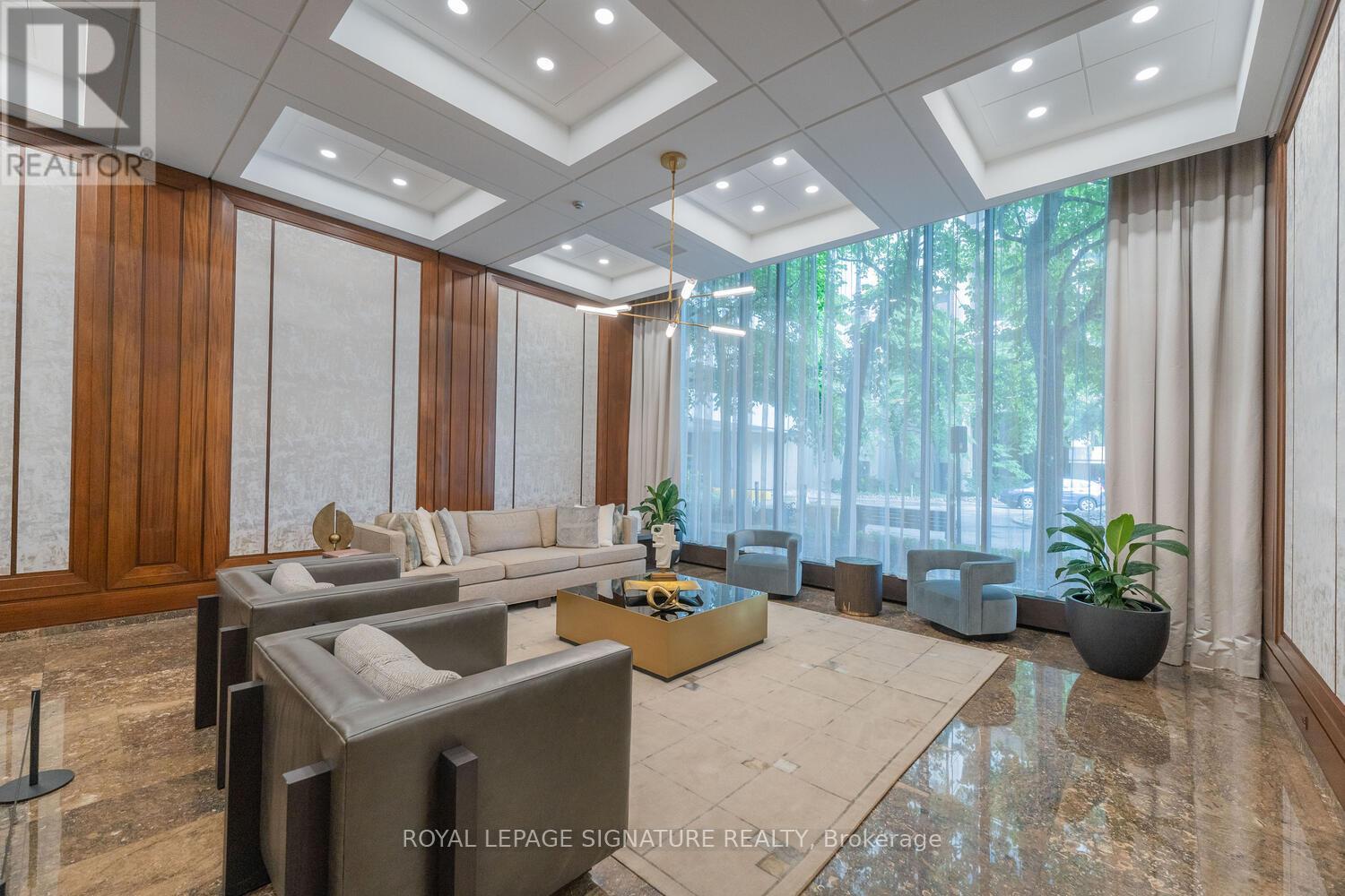2109 - 65 Harbour Square, Toronto, Ontario  M5J 2L4 - Photo 33 - C13201440